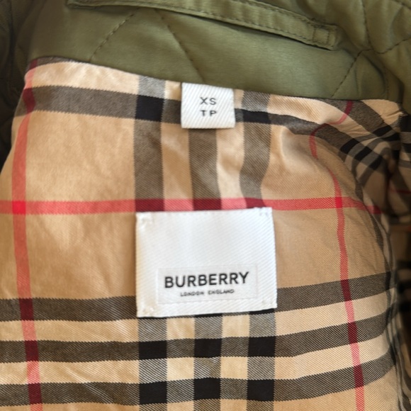 Authentic Burberry Monogram Motif Quilted Riding Coat - Picture 9 of 17